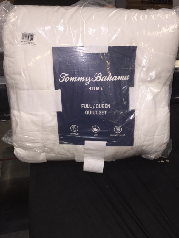 Photo 2 of  Tommy Bahama Full / Queen  Size