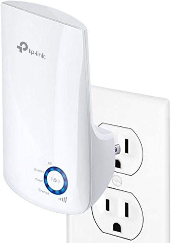 Photo 1 of TP-Link Universal WiFi 300mbps Range Extender