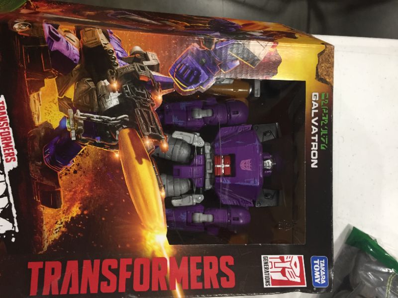 Photo 2 of Transformers Toys Generations War for Cybertron: Kingdom Leader WFC-K28 Galvatron Action Figure - Kids Ages 8 and Up, 7.5-inch
