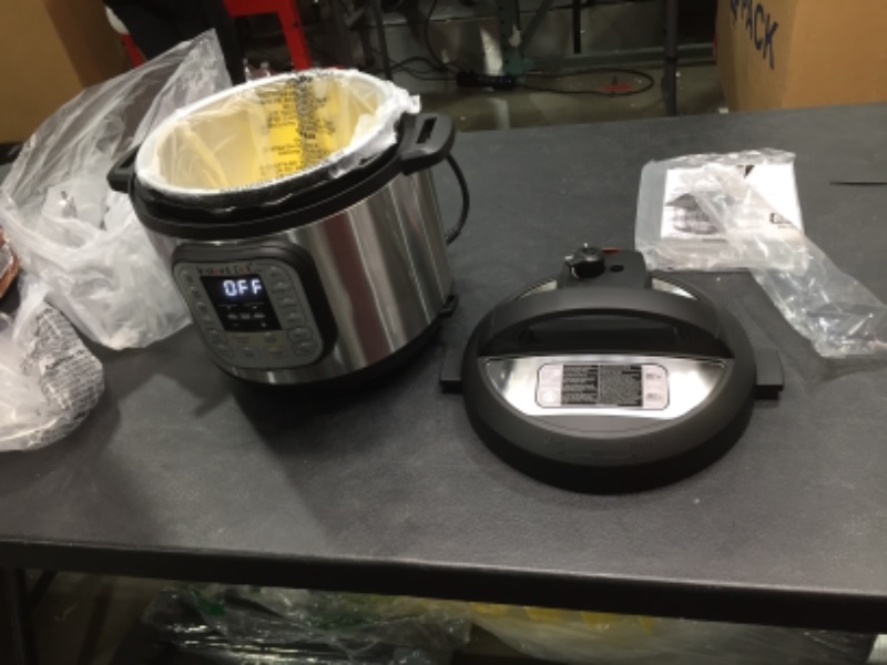 Photo 2 of Duo 60 7-in-1 Programmable 6-Quart Pressure Cooker, New, Clean