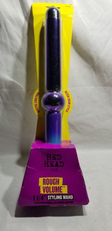 Photo 2 of Bed Head Rough Volume Curling Wand, 1-1 / 4 "inch