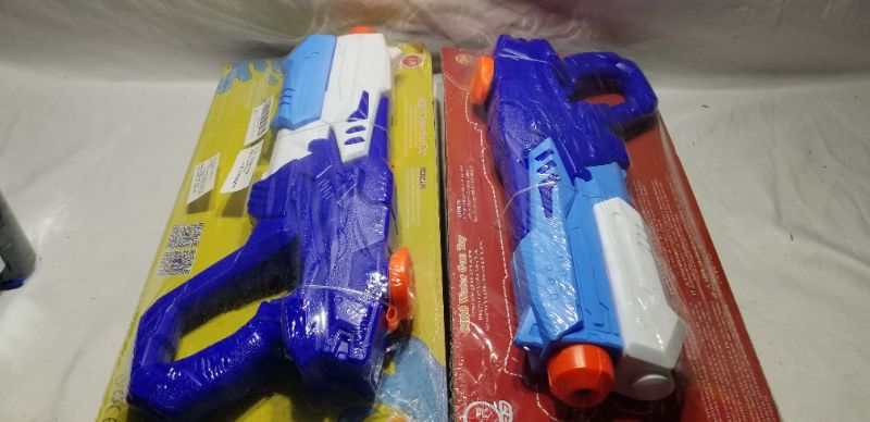 Photo 2 of CIRO Water Guns for Kids, Water Warfare Fast Fill Blaster Combo Pack, Summer toys, 600cc,2 Pack