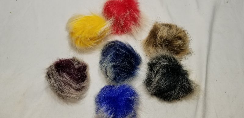 Photo 1 of 7pcs Fluffy Faux Fox Fur Pompom Ball for Hats Caps Beanies Shoes Scarves Bag Pendants Keychain 