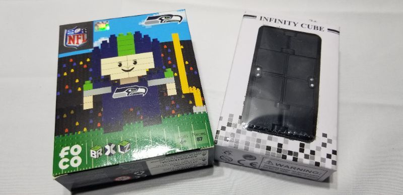 Photo 1 of  Infinity Cube Fidget Toy AND A SEATTLE SEAHAWKS BRXLZ MINI PLAYER LEGO SET (87 PCS)

