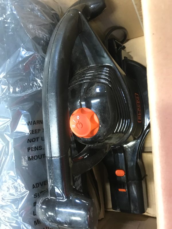 Photo 2 of Black & Decker BV3100 12 Amp Blower/Vacuum/Mulcher