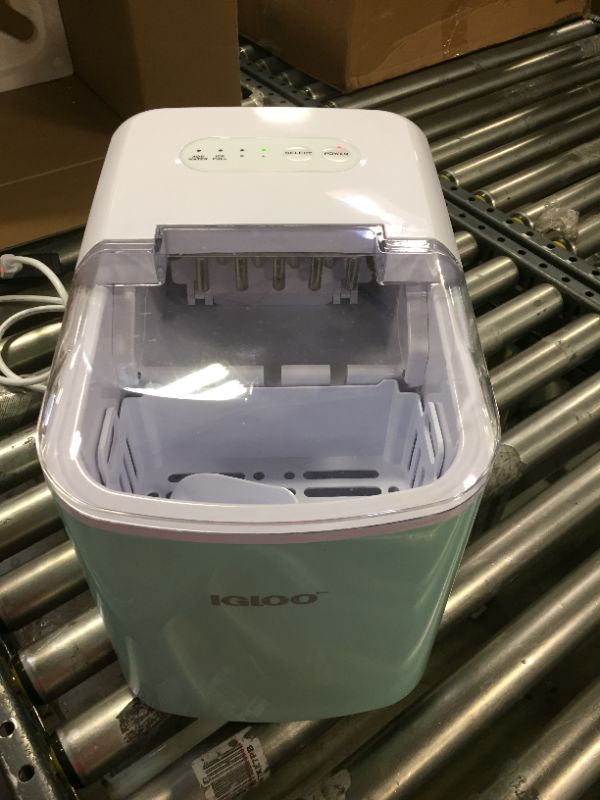 Photo 2 of Igloo Iceb26aq 26 lbs Automatic Portable Countertop Ice Maker Machine - Aqua