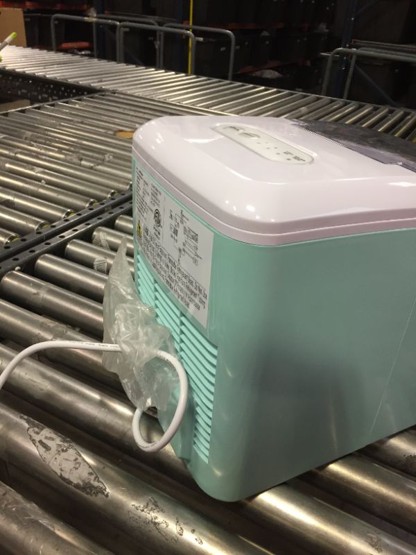 Photo 1 of Igloo Iceb26aq 26 lbs Automatic Portable Countertop Ice Maker Machine - Aqua