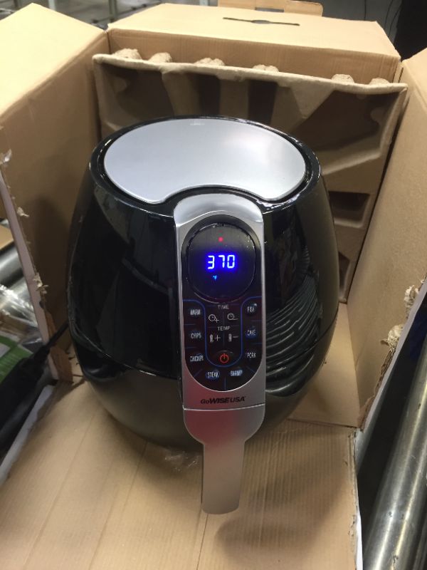 Photo 3 of GoWISE USA 3.7-Quart Programmable Air Fryer with 8 Cook Presets, GW22638 - Black

