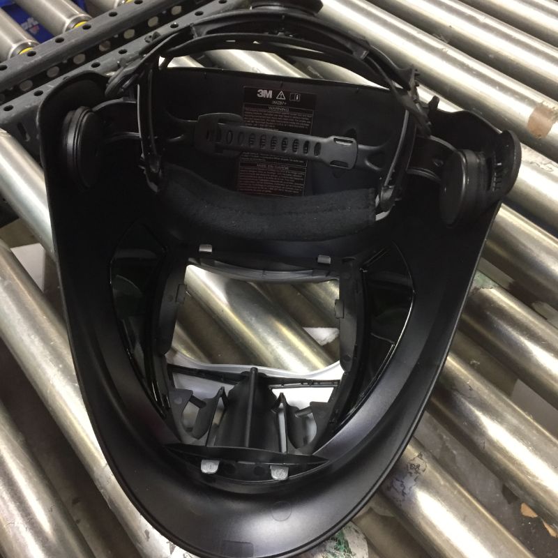 Photo 2 of 3M Speedglas 9100 Welding Helmet 06-0300-51SW, with SideWindows, Headband and Silver Front Panel
