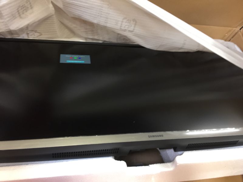 Photo 2 of SAMSUNG 34" Class Flat 3,440 x 1,440 Ultra HD - LS34J550WQNXZA