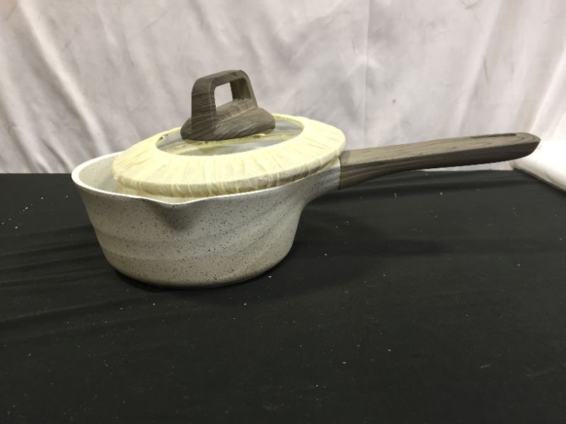 Photo 1 of 1.6Q pot with lid