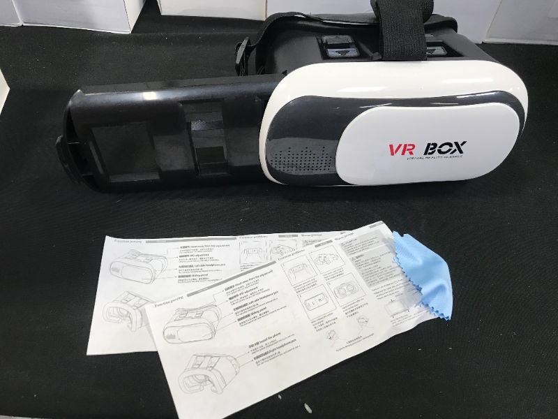 Photo 2 of 10 pack each VR Box 2.0 110 Degree Viewing Immersive VR Virtual Reality Headset 3D Movie Game Box for iPhone X 8 7 6/6s Plus, Other Smartphones 4.7-6.0in Screen + Bluetooth Remote Control
