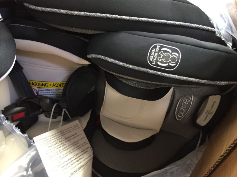 Photo 2 of Graco 4Ever DLX 4-in-1 Convertible Car Seat
