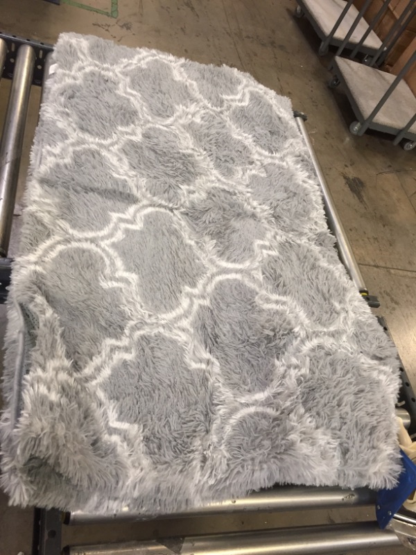 Photo 1 of 5X8 GREY AND WHITE LATTICE FAUX FUR AREA RUG