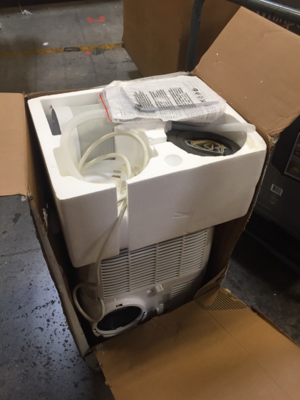 Photo 3 of BLACKDECKER BPP08HWTB Portable Air Conditioner with Heat and Remote Control 8000 BTU SACCCEC 12000 BTU ASHRAE Cools Up to 350 Square Feet White