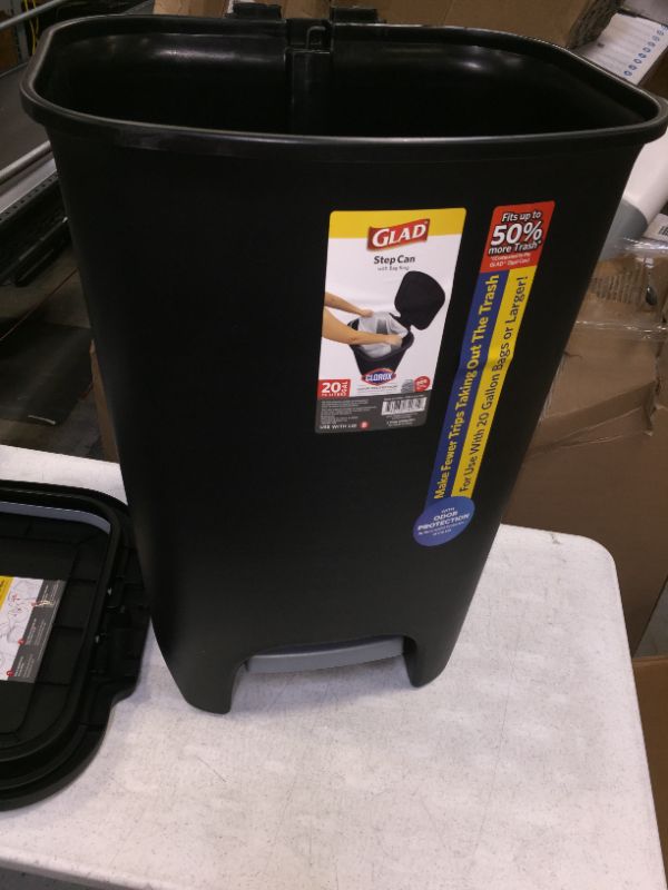 Photo 2 of GLAD 75L Extra Capacity Plastic Step Can with CloroxTM Odor Protection Fits All