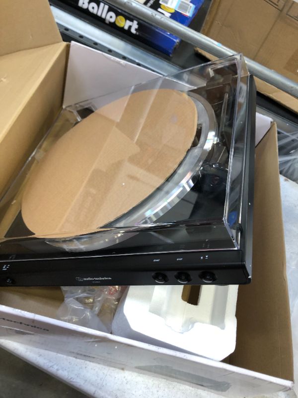 Photo 3 of automatic turntable color black and clear plastic 