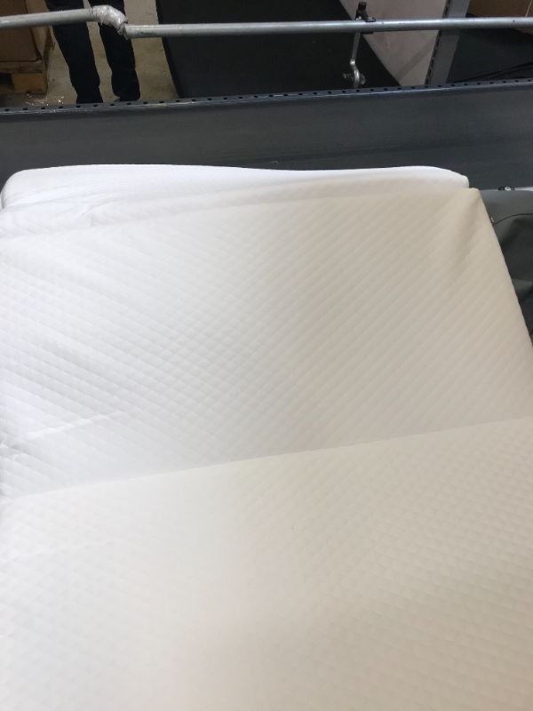 Photo 1 of 2'2"x3' tri folding mat 