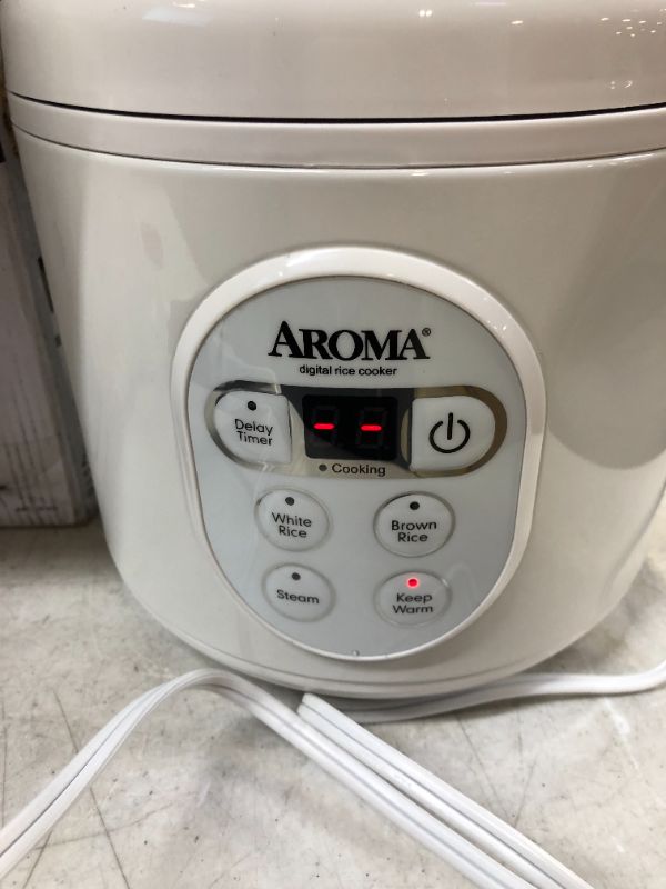 Photo 3 of Aroma 8-Cup Digital Rice Cooker and Food Steamer
