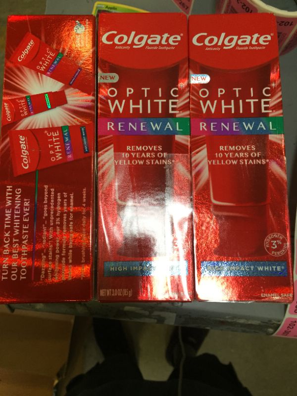 Photo 2 of Colgate Optic White Renewal Teeth Whitening Toothpaste with Fluoride, 3% Hydrogen Peroxide, High Impact White - 3 Ounce (3 Pack)
EXPIRE BY: 10/21