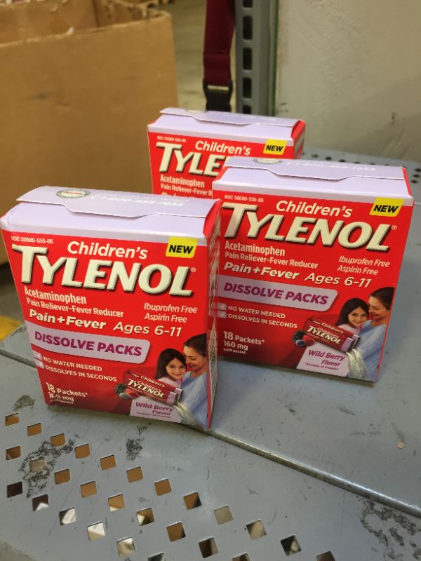 Photo 1 of Children's Tylenol Dissolve Powder Packets with 160 mg Acetaminophen, Wild Berry, 18 ct
EXPIRE BY: 12/2021