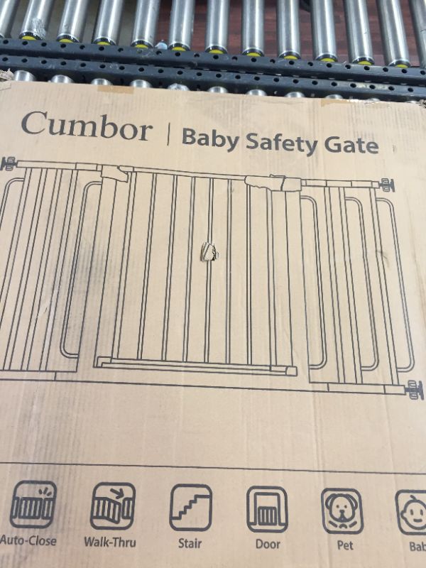 Photo 2 of baby safety gate color white 