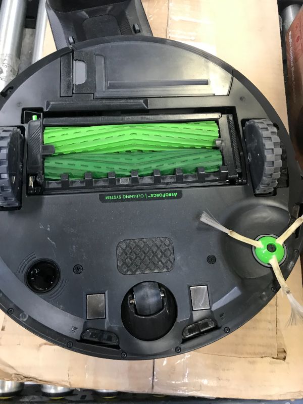 Photo 1 of iRobot Roomba i3 (3150) Wi-Fi Connected Robot Vacuum Vacuum - Wi-Fi Connected Mapping, Works with Alexa, Ideal for Pet Hair, Carpets -LIGHT SCRATCHES W/ DAMGED BOX
