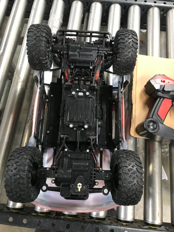 Photo 3 of damage-----Bwine C11 1:10 Scale RC Car, Amphibious Remote Control Car for Boys Age 8-12, 4WD Waterproof RC Truck, Rock Crawler Vehicle for Kids and Adults, 2 Batteries...

