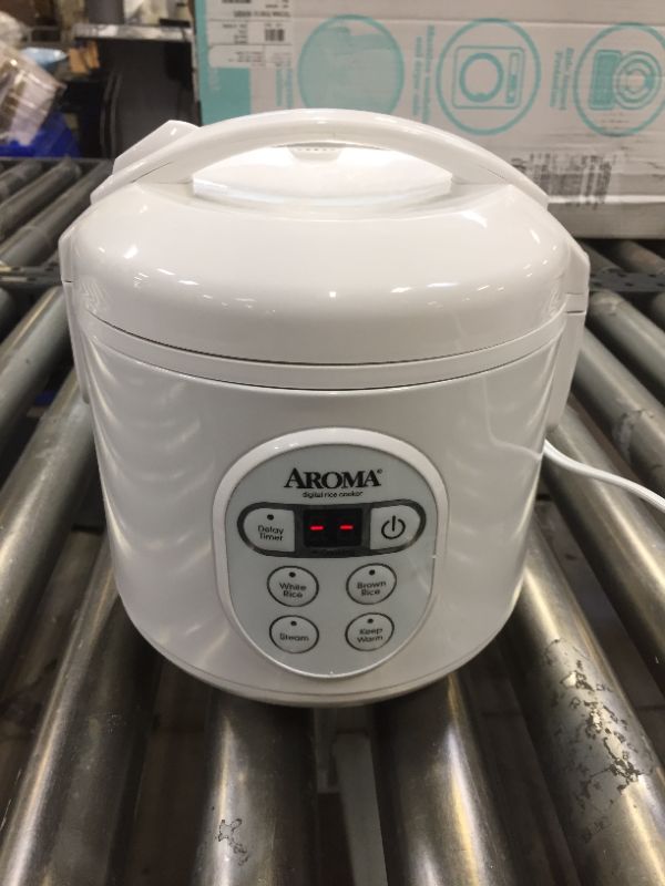 Photo 2 of Aroma ARC-914D 4-Cup Cool-Touch Rice Cooker, White