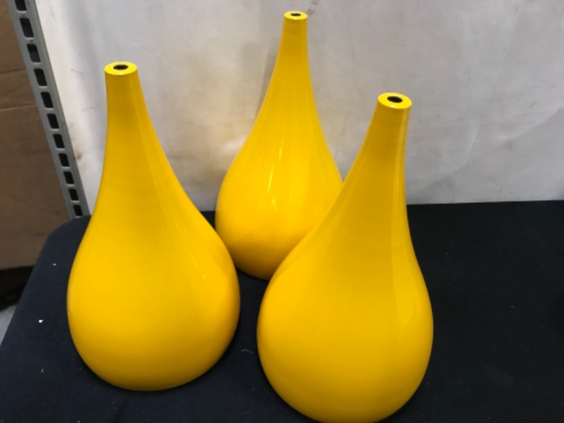 Photo 1 of 3 pcs Art Deco Pendant Light E26/27 Base Pendant Light Shade Lamp Fixture Modern Ceiling Hanging Light Dining Room Light Black Metal Pendant Lamp Shades (60W, Lemon Yellow)
