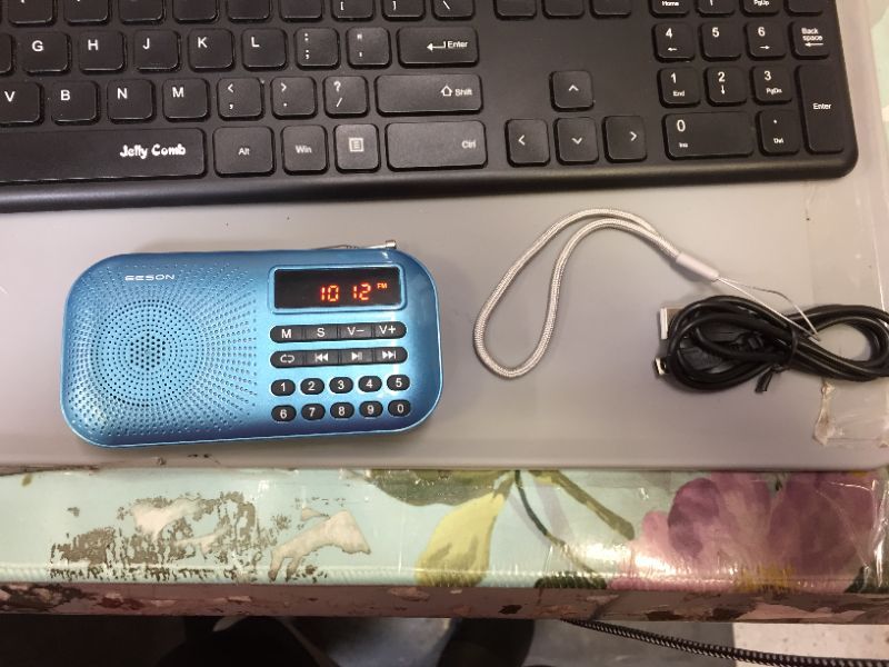 Photo 1 of GESON RM155Pro AM FM Radio Portable Mini USB Speaker MP3 Music Player SupportMicro SDTF Auto Scan Save LED Display USB Transmit Data and Sound Card Function Rechargeable BL5C Battery Blue