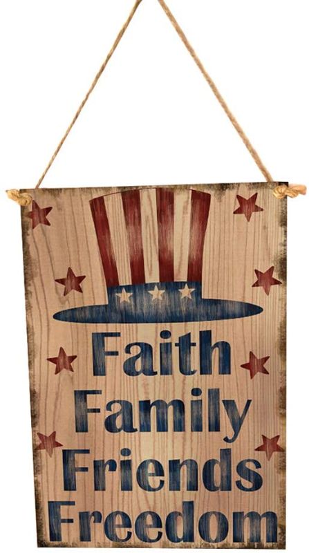 Photo 1 of Amosfun 4th of July Hanging Signs Independence Day Wooden Plaque Sign Faith Family Friends Freedom Hanging Board Patriotic Day Home Decoration Craft Ornament
