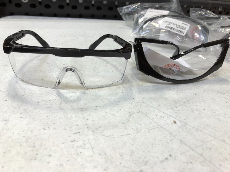 Photo 1 of 8 pcs clear safety glasses 