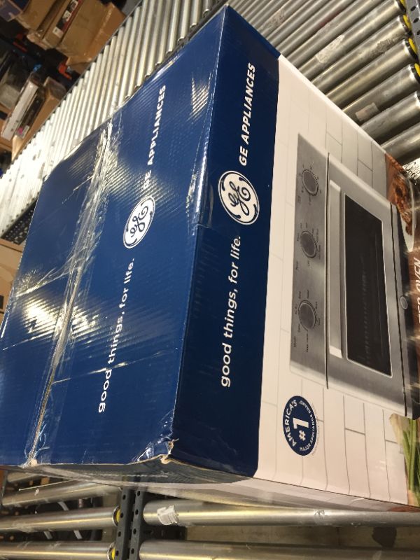 Photo 1 of GE Mechanical Air Fry 7-in-1 Toaster Oven