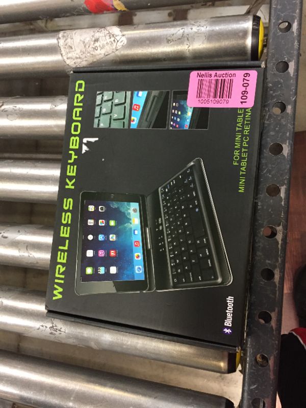 Photo 1 of wireless keyboard for mini tablet pc and mini tablet pc retina display