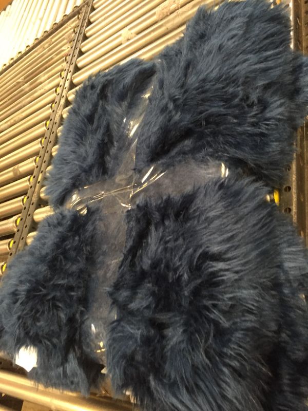 Photo 1 of Approx 4ft by 6ft Blue Faux Sheeskin Area Rug