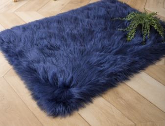Photo 1 of Approx 4ft by 6ft Blue Faux Sheeskin Area Rug