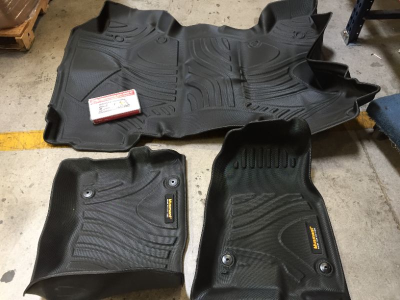 Photo 2 of MUSEMENT  CAR FLOOR MATS SET ---UNKNOWN MAKE AND MODEL WITH SOCKET WRENCH TOOL SET
