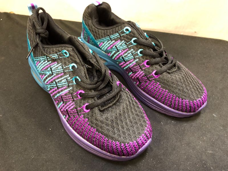 Photo 1 of generic- ladies sport shoe size 38 (like 5/6)