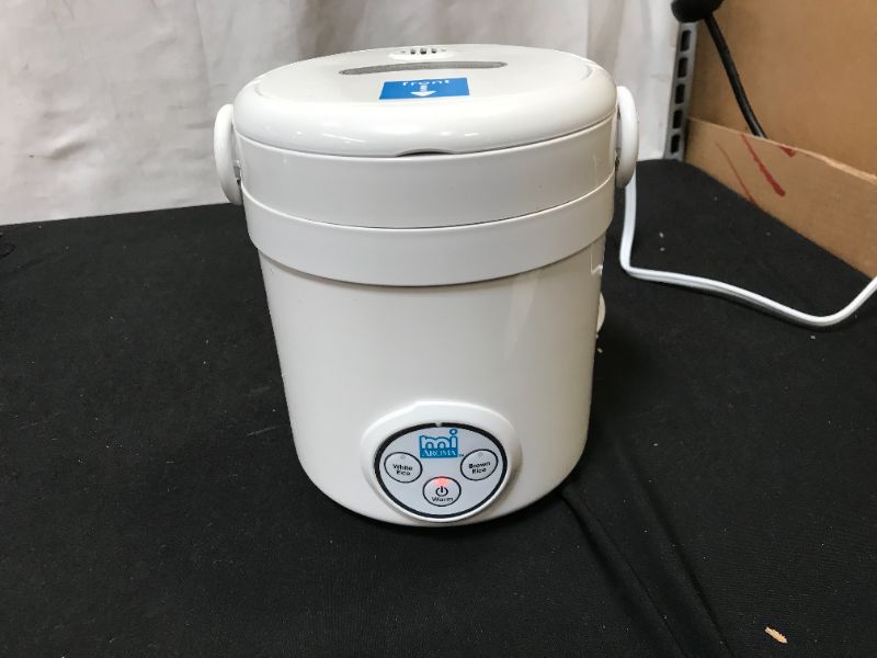 Photo 2 of Aroma Housewares (MRC-903D) Mi 3-Cup (Cooked) (1.5-Cup UNCOOKED) Digital Cool Touch Mini Rice Cooker,White
