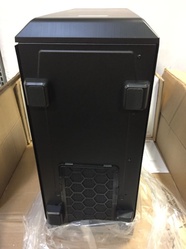 Photo 6 of be quiet! Pure Base 600 Black, BG021, Mid-Tower ATX, 2 Pre-Installed Fans
