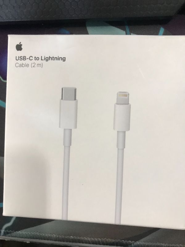 Photo 1 of Apple USB Type-C to Lightning Cable (6.6')