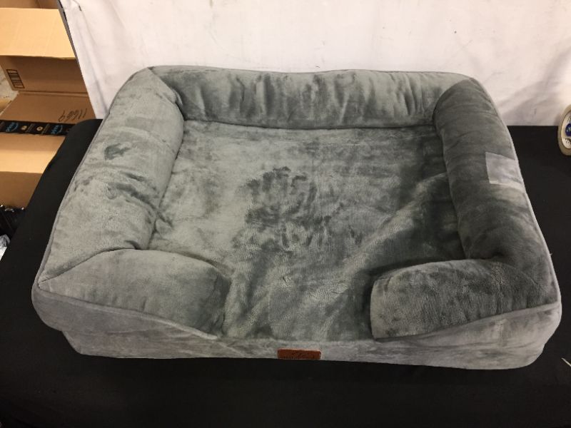 Photo 1 of 23x27 dog bed