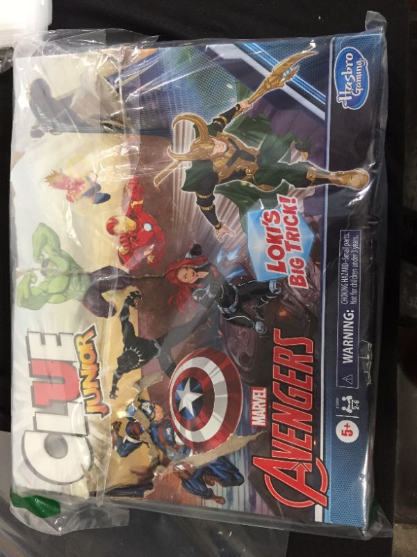 Photo 1 of Clue Jr. board game Marvel Avengers