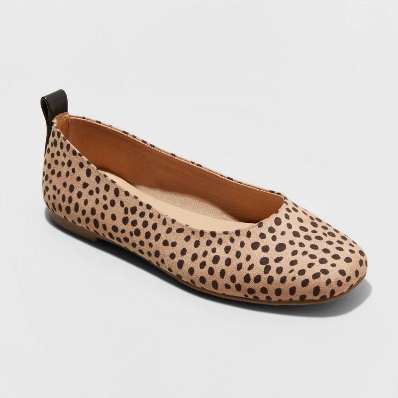 Photo 1 of Women's Blanca Leopard Print Ballet Flats - Universal Thread™ Brown " 6 
