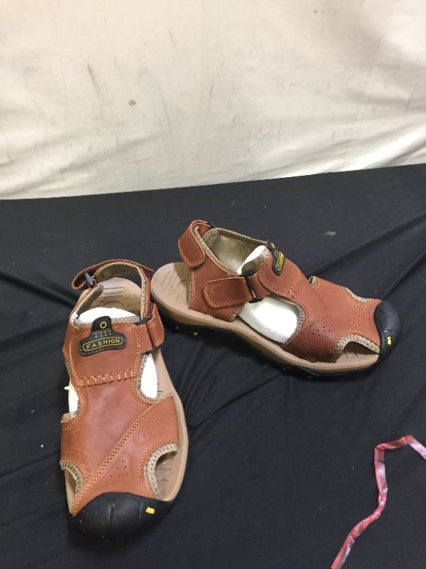 Photo 1 of Generic Brown Men's Sandals. Size 9