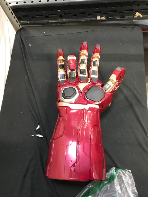 Photo 1 of Avengers Marvel Legends Series Endgame Power Gauntlet Articulated Electronic Fist,Brown,18 years and up
