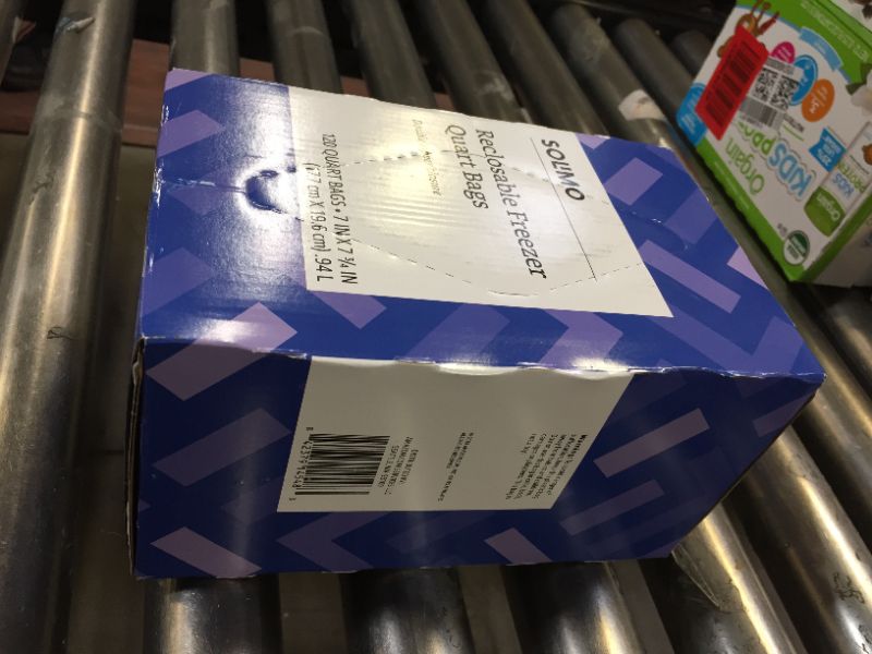 Photo 3 of Amazon Brand - Solimo Slider Quart Food Storage Bags, 120 Count
