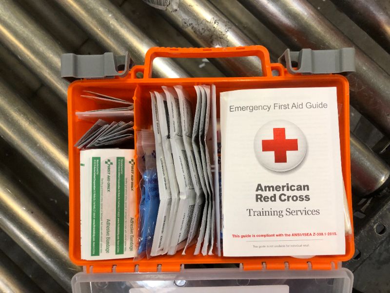 Photo 3 of 180-Piece, 25-Person Plastic OSHA First Aid Kit
