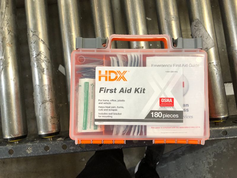 Photo 2 of 180-Piece, 25-Person Plastic OSHA First Aid Kit
